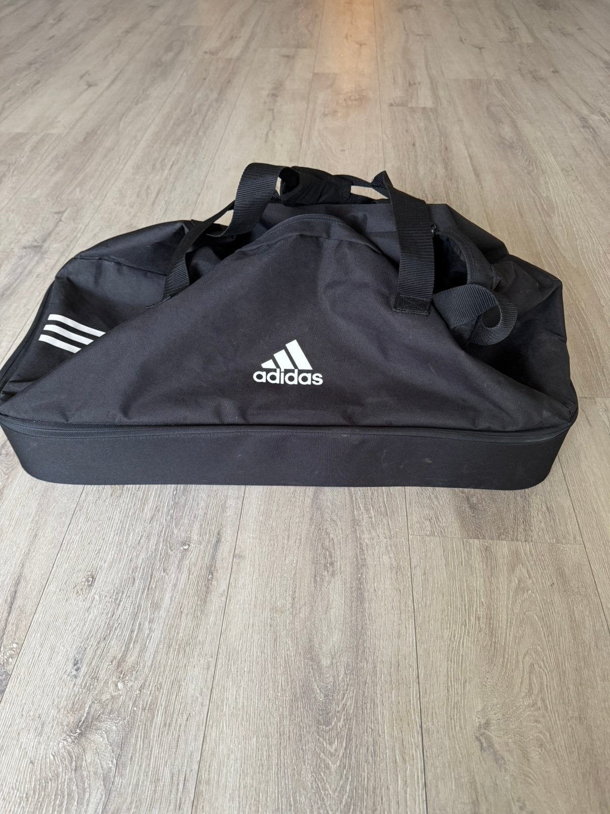 Adidas Tiro League duffeltas (Medium), Ophalen of Verzenden, Zo goed als nieuw