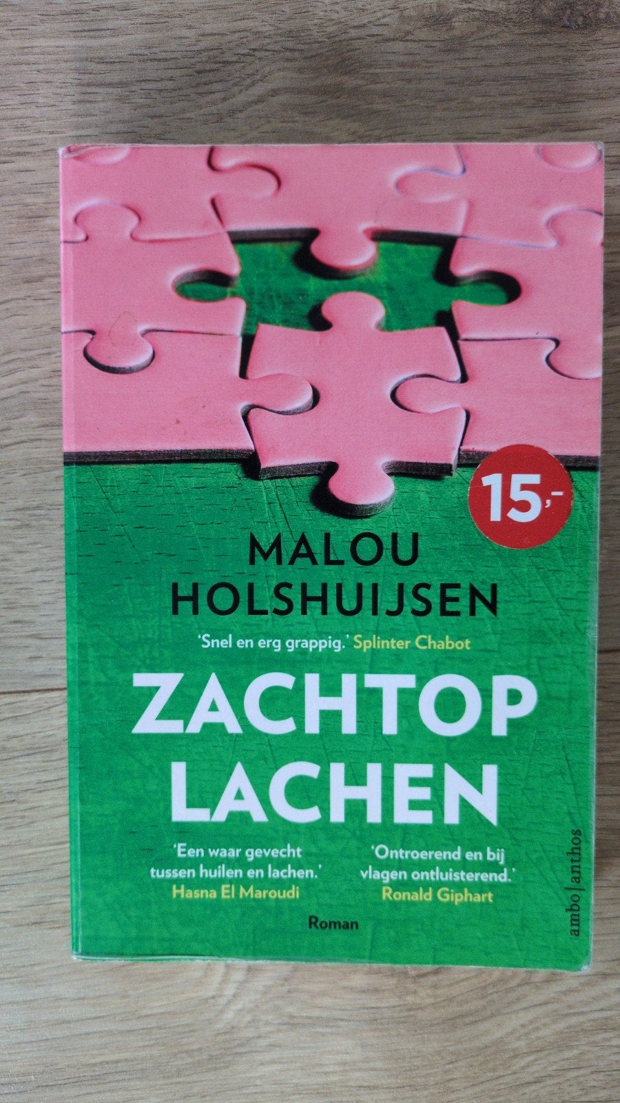 Zachtop Lachen - Malou Holschuijsen (Roman), Boeken, Ophalen of Verzenden, Gelezen, Malou Holschuijsen, Nederland