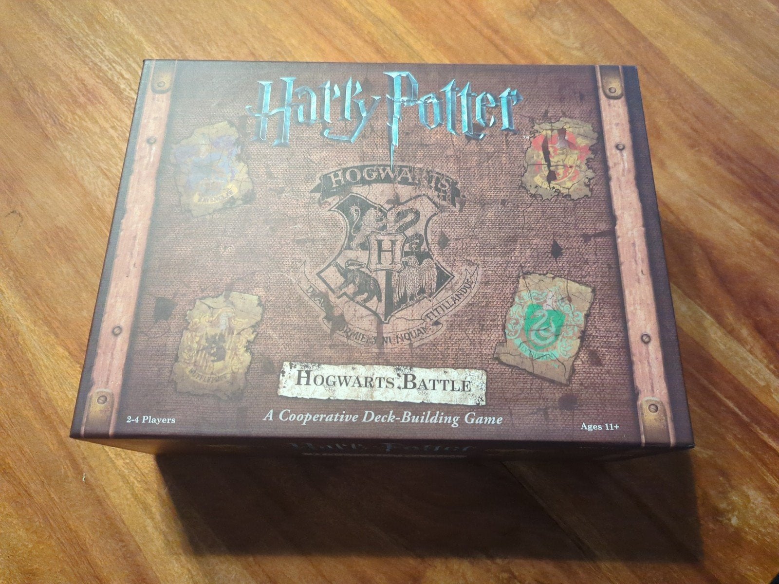Harry Potter Hogwarts Battle Deck-Building Game, Hobby en Vrije tijd, Gezelschapsspellen | Bordspellen, Drie of vier spelers, Ophalen of Verzenden