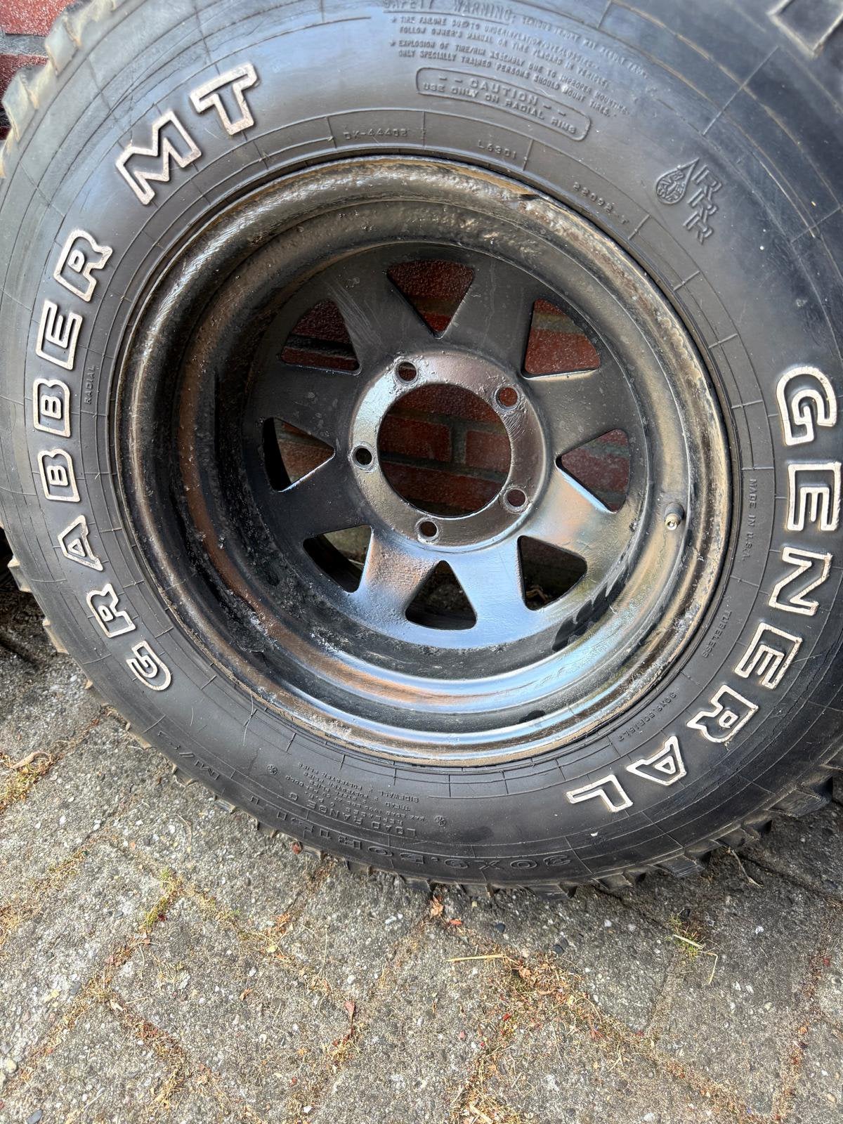 Suzuki samurai velgen, Ophalen, Suzuki