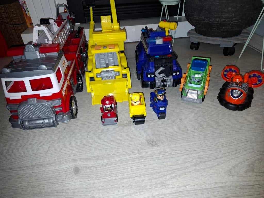 Uitgebreide paw patrol set evt ook los te koop, Ophalen, Zo goed als nieuw