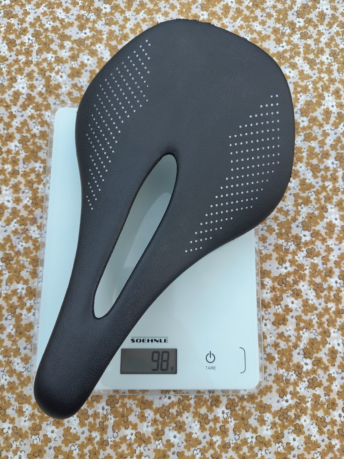 Full carbon racezadel ultralicht 98gram 143mm breed, Fietsen en Brommers, Fietsonderdelen, Gebruikt, Ophalen of Verzenden, Racefiets