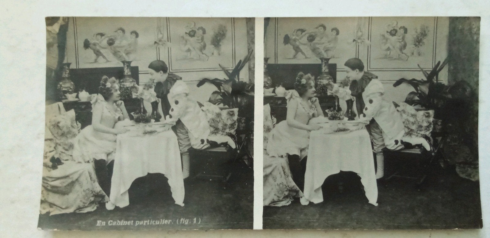 Stereofoto vrouw met Pierrot, Ophalen of Verzenden, Voor 1940, Gebruikt, Overige onderwerpen
