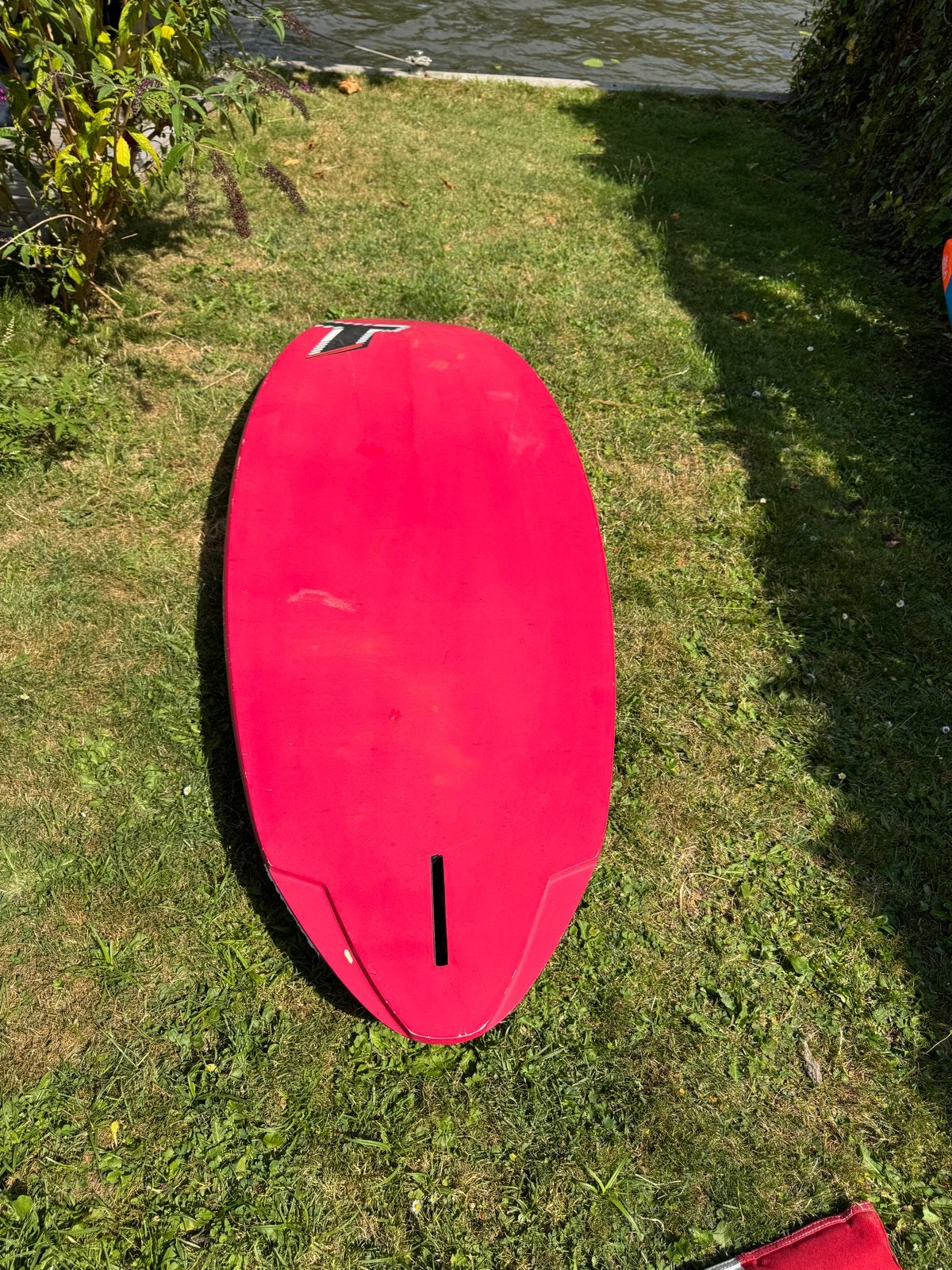 Tabou Rocket Wide 118L Windsurfboard - Zo goed als nieuw, Ophalen, Met voetbanden, Tabou, Minder dan 250 cm