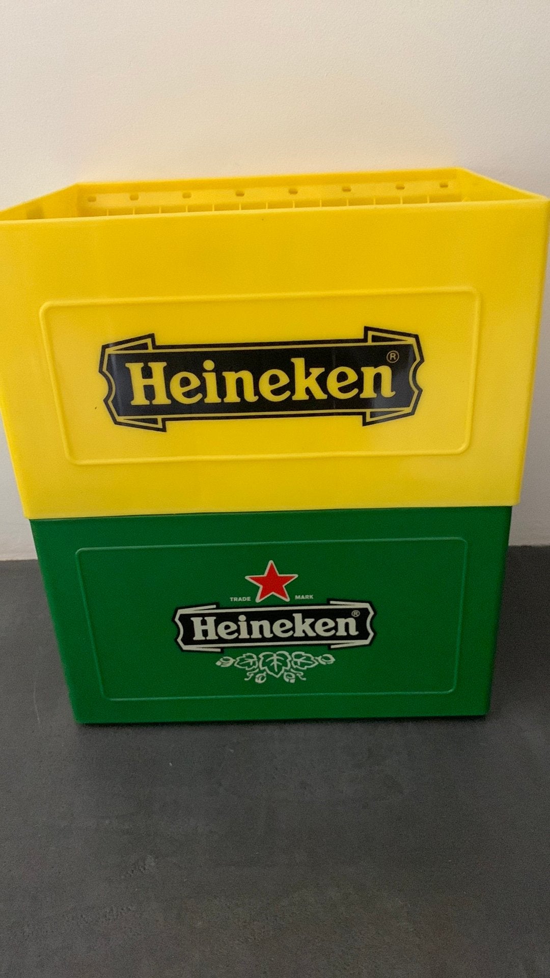 Heineken kratjes cd rekjes, Verzamelen, Ophalen, Zo goed als nieuw, Overige typen, Heineken