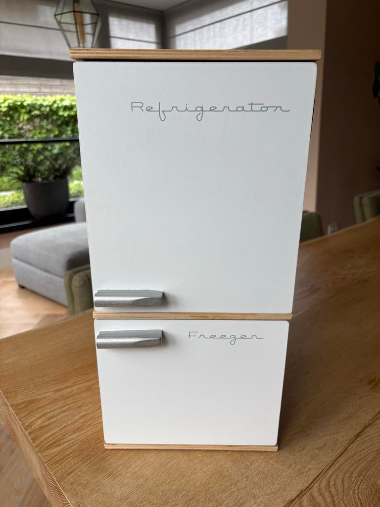 Houten speelgoed koelkast met vriezer - Petite Amélie, Kinderen en Baby's, Ophalen, Gebruikt, Jongen of Meisje