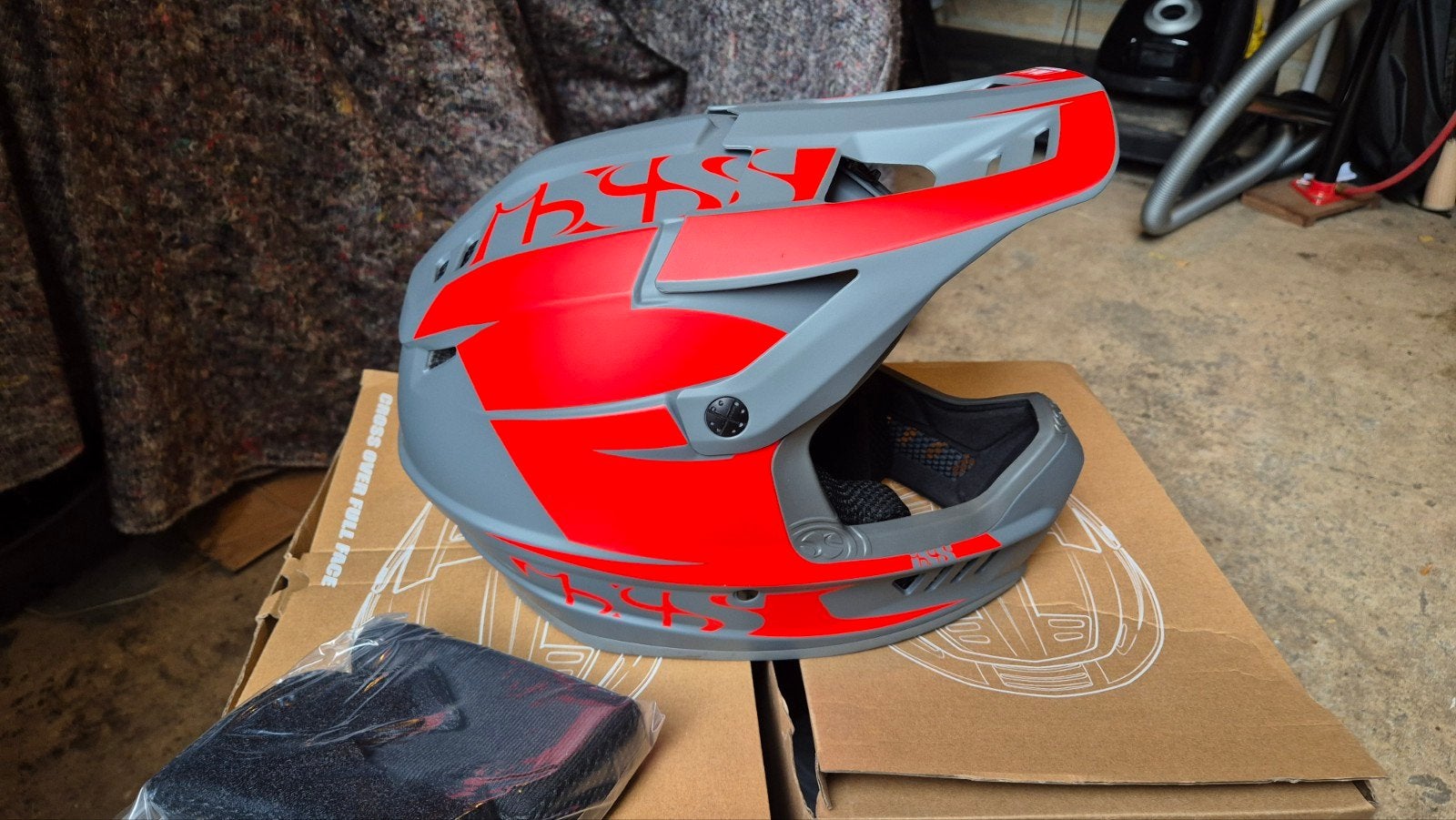 IXS XACT EVO full face helm - Grijs/Rood, Overige maten, Ophalen of Verzenden, Zo goed als nieuw, IXS