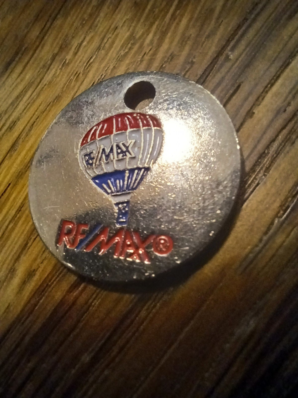 Winkelwagenmuntje ReMax makelaas, Ophalen