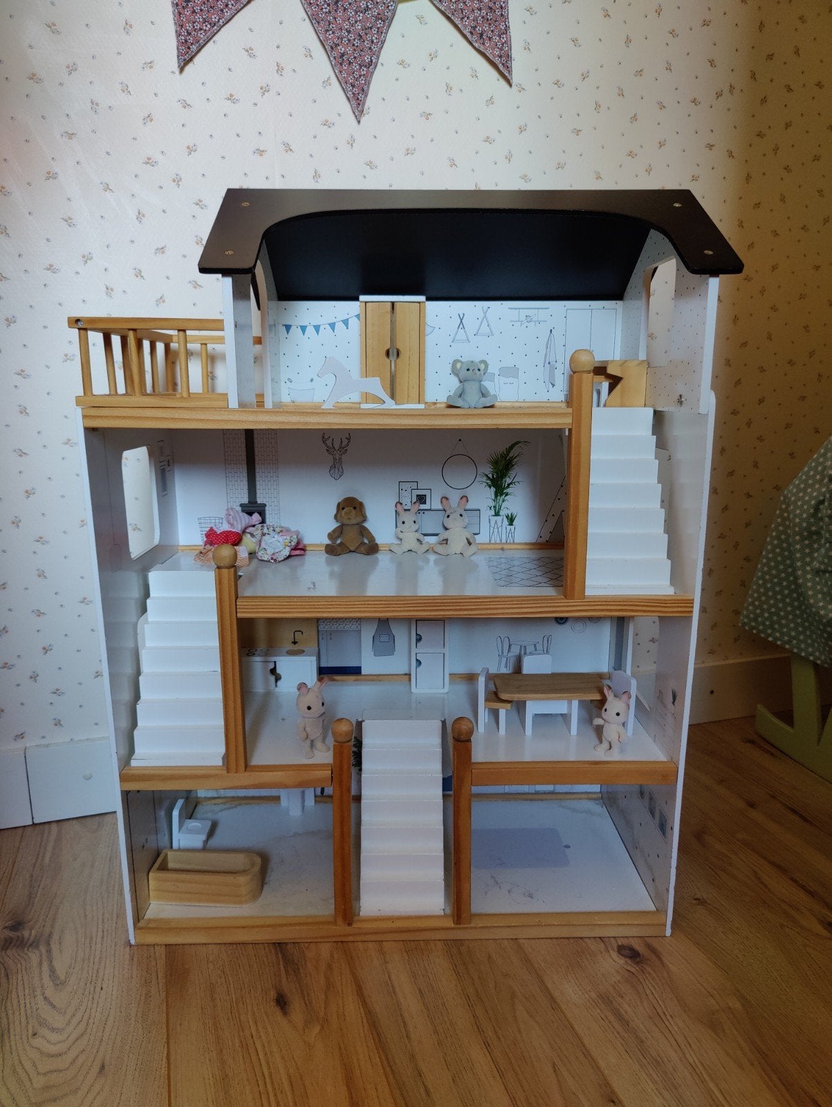 Petite Amelie Poppenhuis - Groot en Compleet, Ophalen, Gebruikt, Poppenhuis