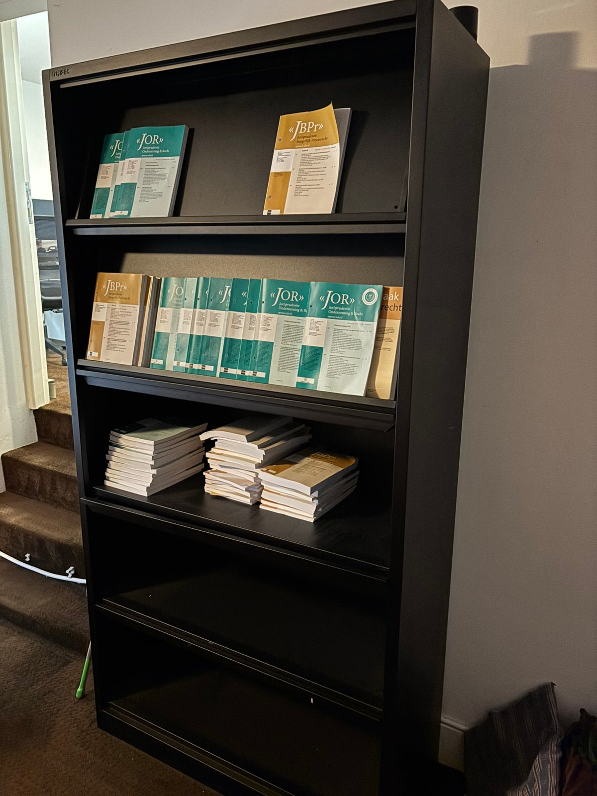 Tijschriftenkast, Ophalen, 100 tot 150 cm, 150 tot 200 cm, 25 tot 50 cm