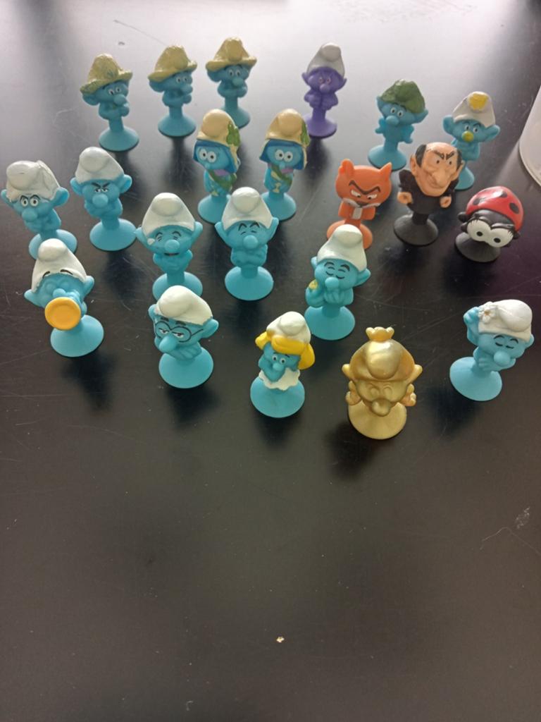 Smurfen verzameling met huisje en Gargamel, Verzamelen, Ophalen of Verzenden, Verschillende Smurfen