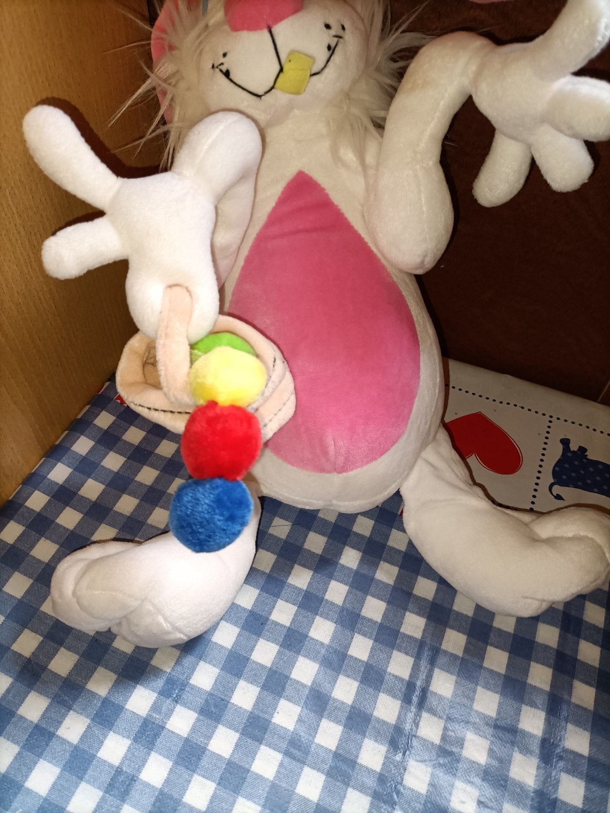 Paashaas knuffel met mandje eieren, Ophalen of Verzenden, Zo goed als nieuw, Overige typen