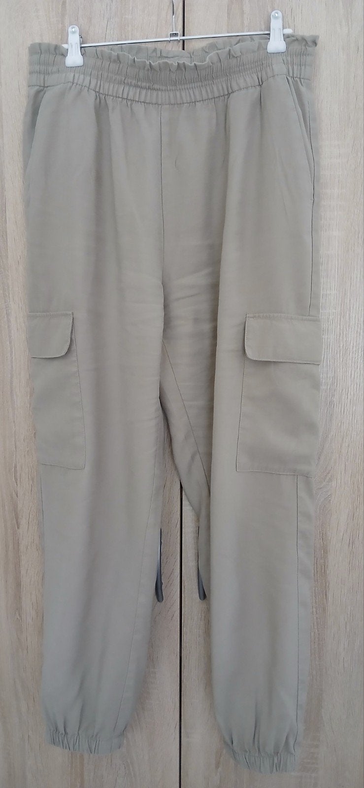leuke nieuw taup beige only cargo ballon broek mt L, Only, Beige, Ophalen of Verzenden, Zo goed als nieuw