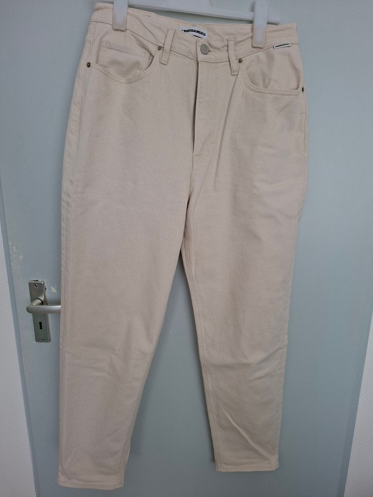 Armedangels DetoxDenim High Waist Mom Fit Jeans, Maat 38/40 (M), Beige, Nieuw, Ophalen of Verzenden