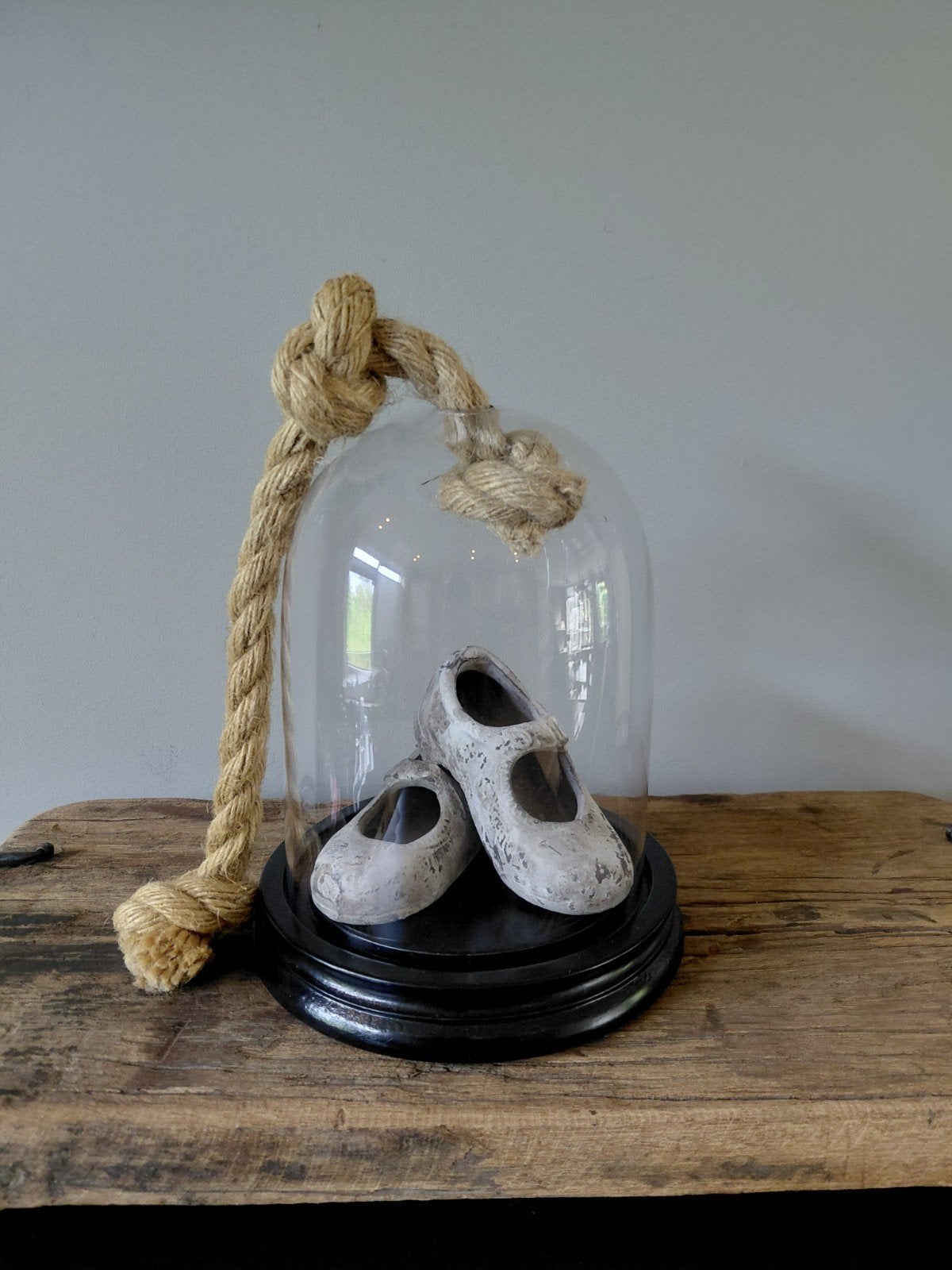 glazen stolp met touw en schoentjes, Glas, Ophalen of Verzenden, Zo goed als nieuw