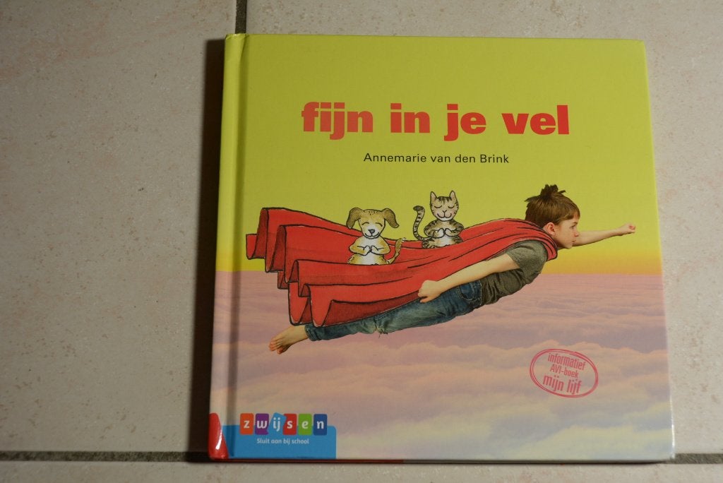 Lees en Weet fijn in je vel A van den Brink, AVI Start - E3, Ophalen of Verzenden, Zo goed als nieuw, Fictie algemeen