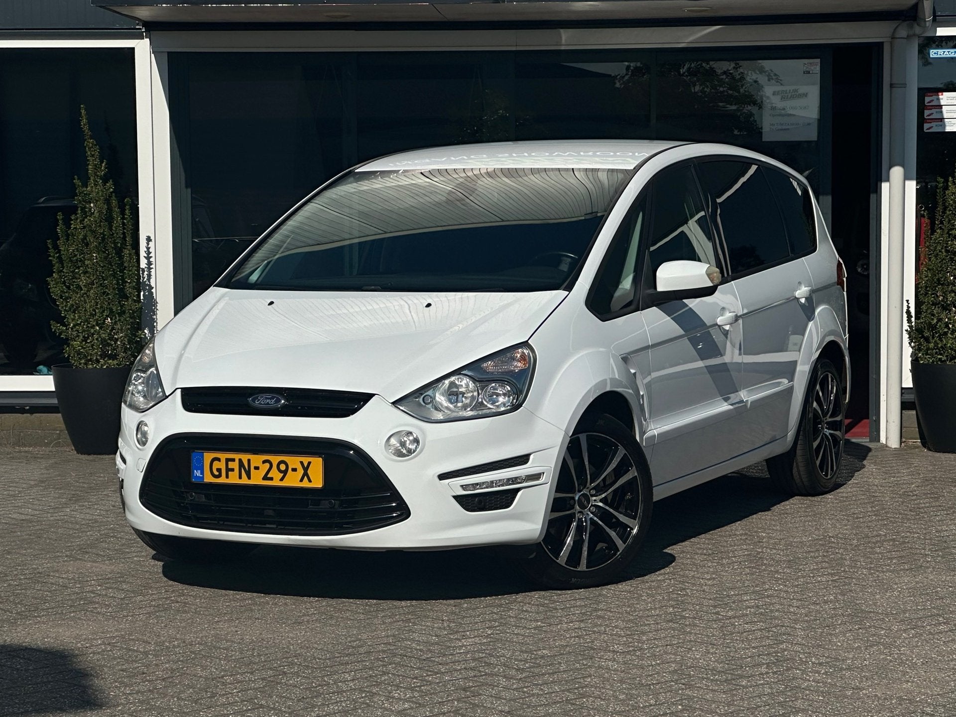 Ford S-Max