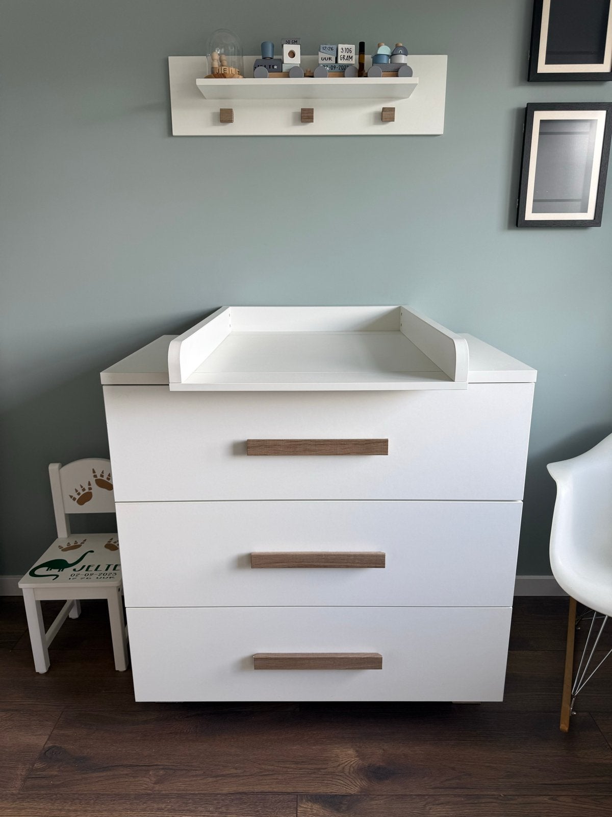 TWF Babykamer Bergen: Ledikant, Commode, Hanglegkast, Kinderen en Baby's, Kinderkamer | Complete kinderkamers, Ophalen, Zo goed als nieuw