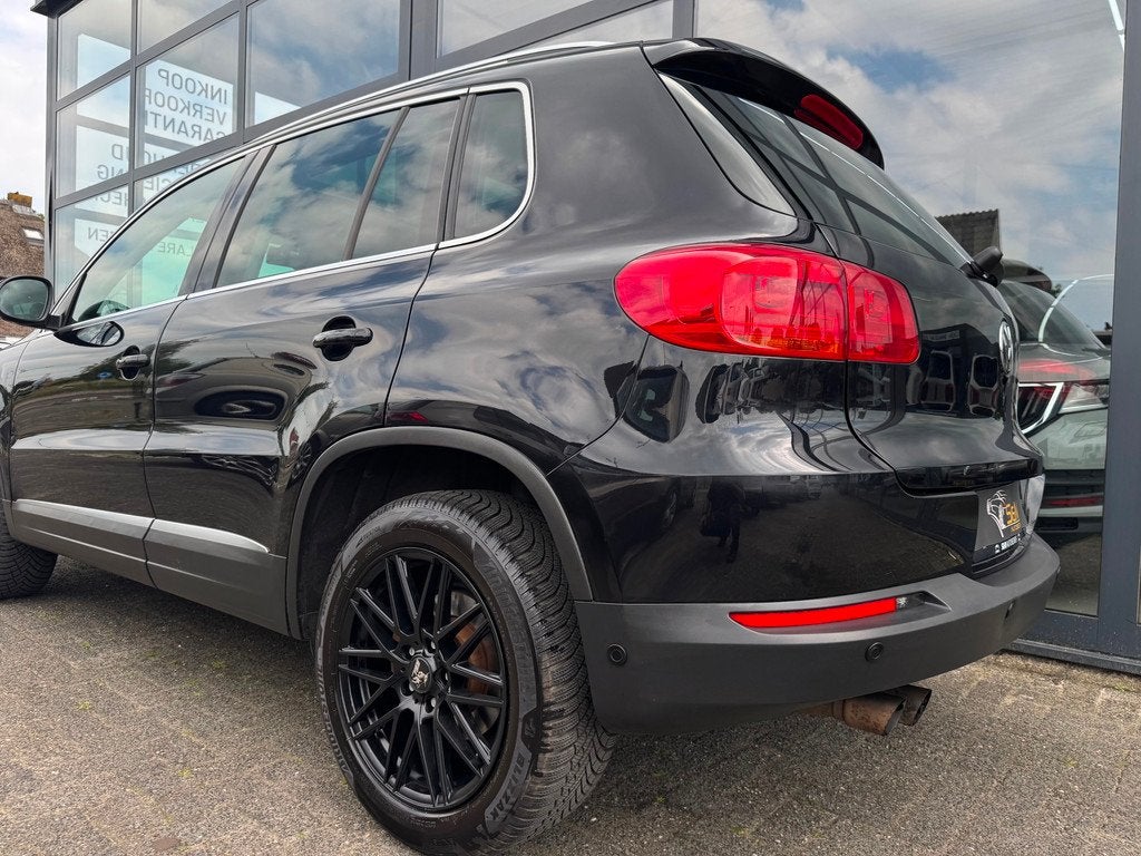 Volkswagen Tiguan 2.0 TSI Sport&Style 4Motion CarPlay, Automaat, Gebruikt, Zwart, 4 cilinders