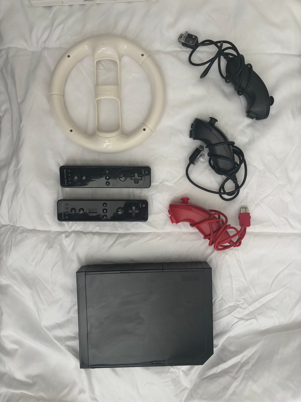 Wii console + controllers + games, Ophalen of Verzenden, Refurbished, Met 2 controllers, Met stuurtje