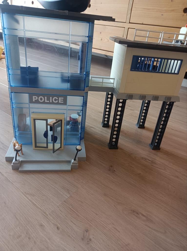 Playmobil politiebureau, Ophalen of Verzenden, Gebruikt, Complete set