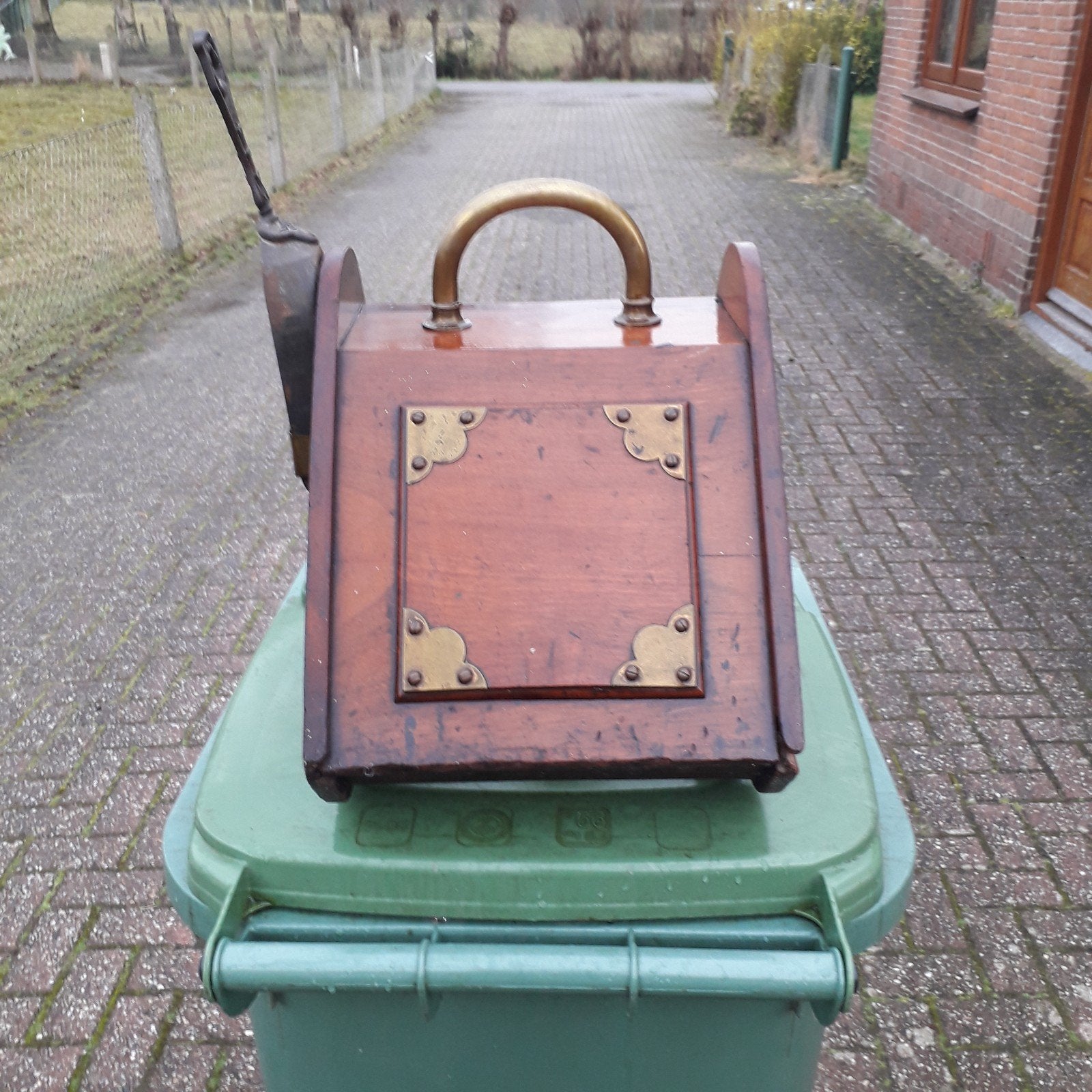 kolenkit kolenkist aanmaakhoutkist uit vroegere tijden, Ophalen, Hout, Bruin, Gebruikt