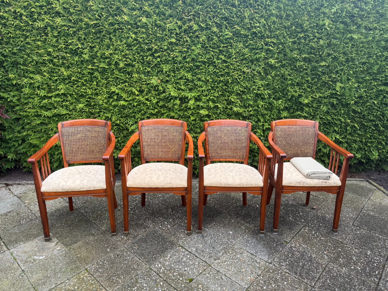4 eetkamerstoelen klassiek, vintage– LH – rieten rugleuning, Ophalen