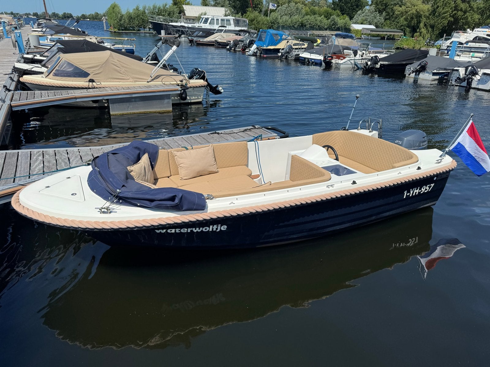 Mythos 495 met 25PK Yamaha buitenboordmotor en luxe opties, Watersport en Boten, Ophalen, Zo goed als nieuw, Kussenset, Buitenboordmotor