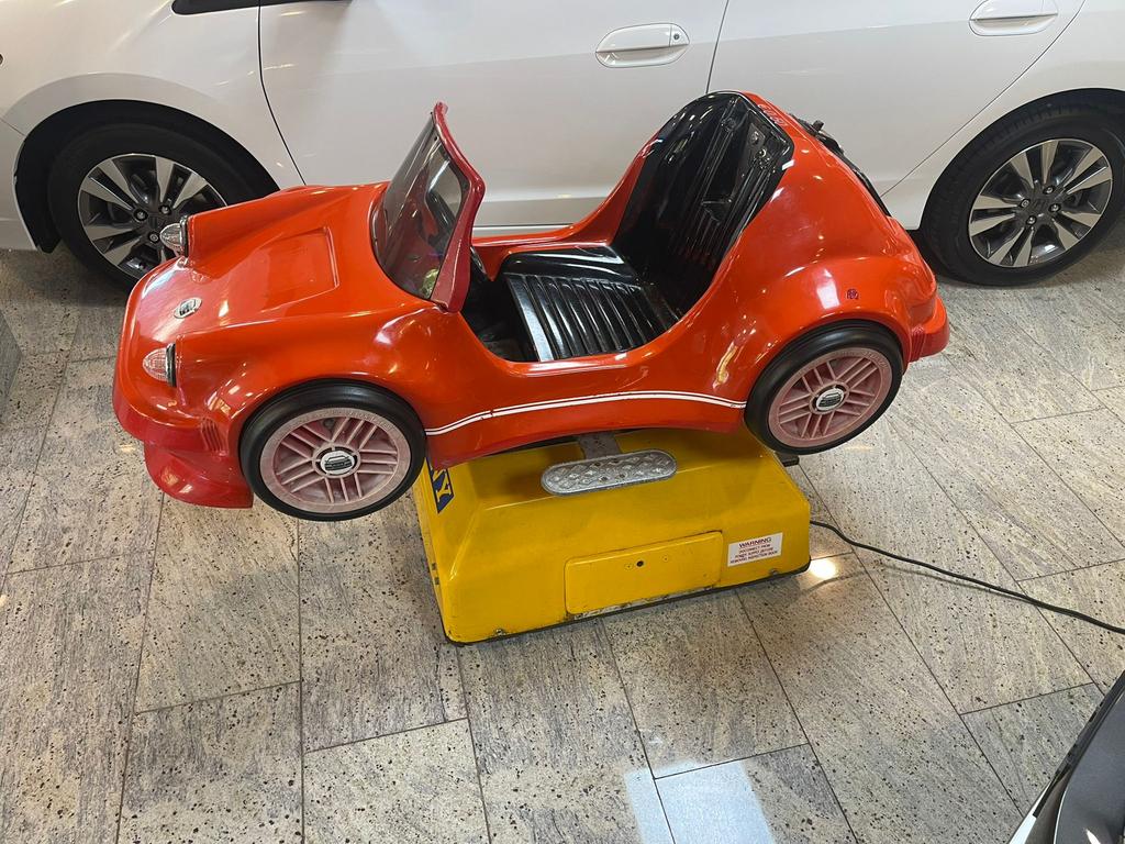 kiddy ride porsche turbo sony origineel werkt op 50cent, Verzamelen, Automaten | Overige, Ophalen of Verzenden, Zo goed als nieuw