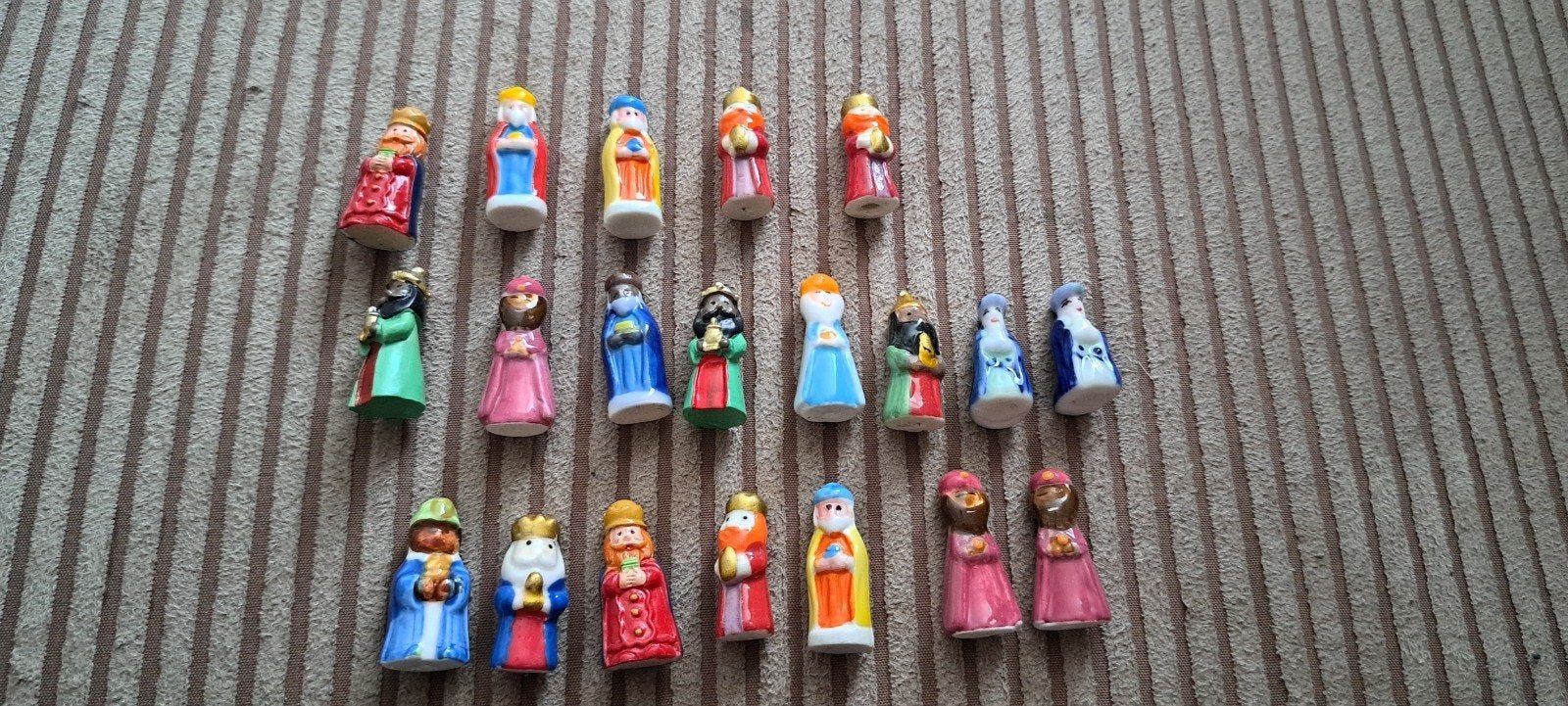 Fèves kleine porseleinen poppetjes., Ophalen of Verzenden, Zo goed als nieuw, Mens