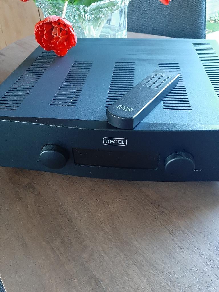 HEGEL H190  streamer Versterker DAC, Audio, Tv en Foto, Versterkers en Receivers, Ophalen, Zo goed als nieuw, 120 watt of meer