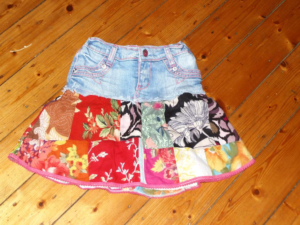 mooie Vingino rok maat 104, Kinderen en Baby's, Kinderkleding | Maat 104, Meisje, Ophalen of Verzenden, Zo goed als nieuw, Vingino