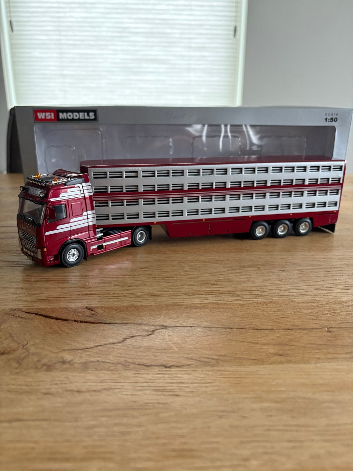 VAEX Volvo FH4 Glob. XL 4x2 met veetrailer 1:50, Ophalen of Verzenden, Zo goed als nieuw, Bus of Vrachtwagen, Overige merken