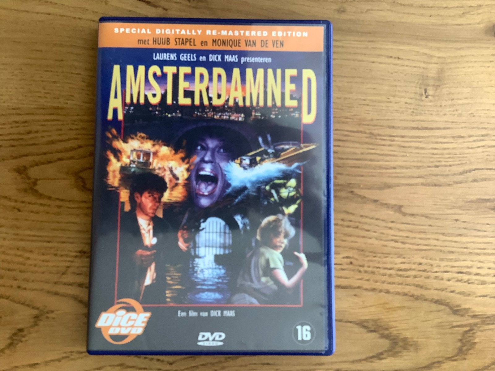 4) Amsterdamned, Dick Maas, Monique van de Ven, Huub Stapel., Ophalen of Verzenden, Zo goed als nieuw, Nederlands