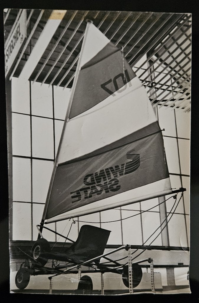 Originele persfoto HISWA 77 RAI Amsterdam zeilwagen, 1960 tot 1980, Gebruikt, Foto, Ophalen of Verzenden
