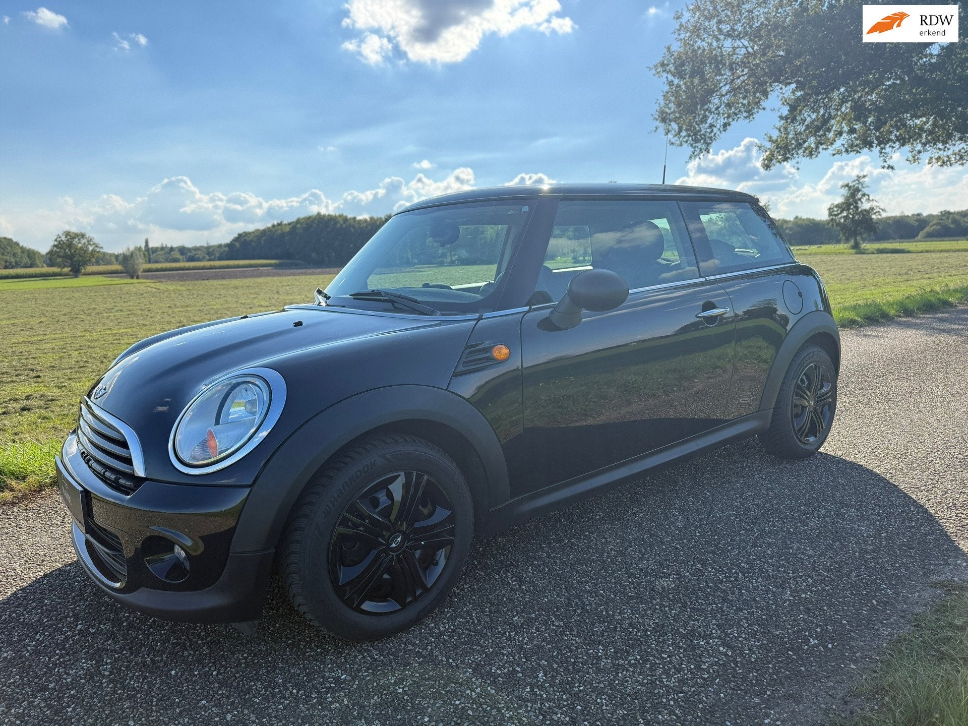 Mini Mini 1.6 Cooper ONE PARKEERSENSOREN / AIRCO / NIEUWE AP, Auto's, Mini, Voorwielaandrijving, 4 cilinders, 4 stoelen, Origineel Nederlands