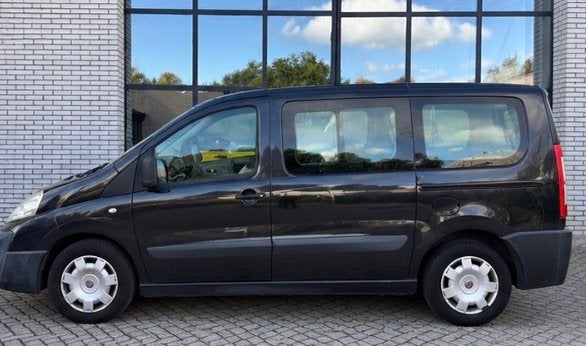Fiat Scudo Panorama 2.0 MultiJet 9 Persoons Family, Keurig o, Auto's, Gebruikt, 2000 kg, Origineel Nederlands, Bedrijf