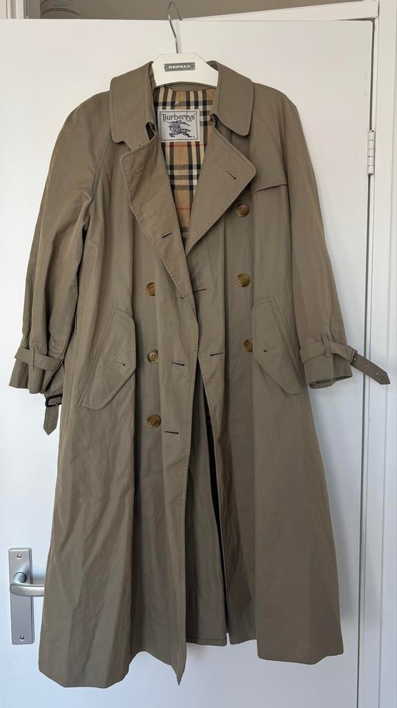 Elegante Burberry Trenchcoat - Tijdloze Klassieker, Kleding | Dames, Jassen | Zomer, Ophalen of Verzenden, Gedragen, Maat 42/44 (L)