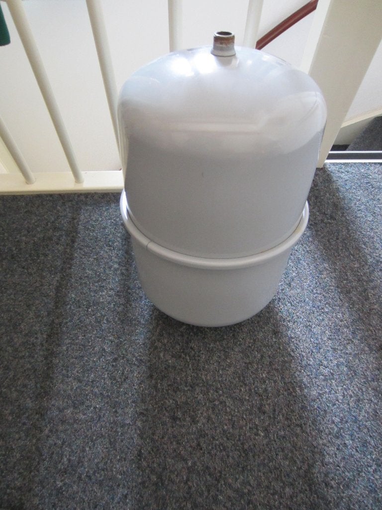 25 liter expansievat voor CV installatie, Ophalen, 30 tot 80 cm, Overige typen, Minder dan 60 cm