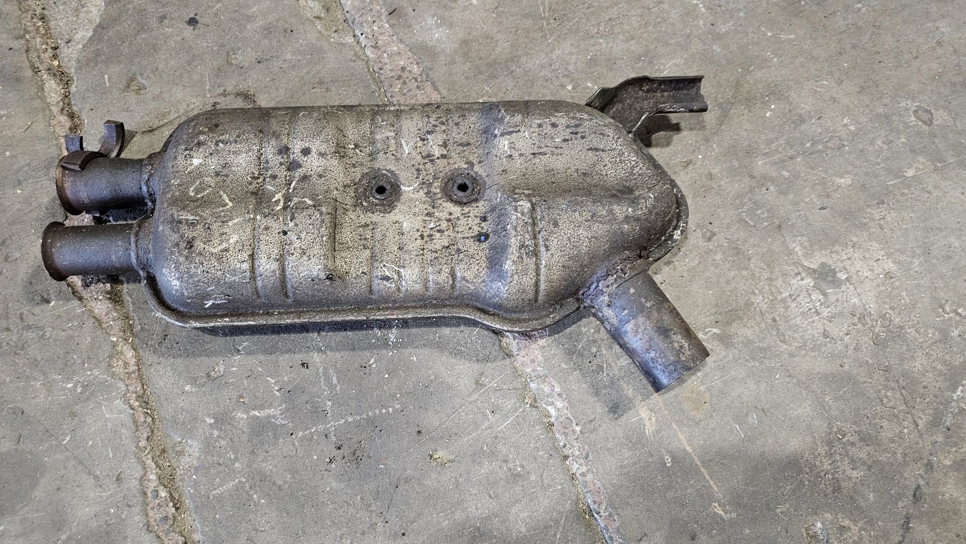 Middendemper BMW 5 serie E34 6 cilinder 1719470 18121723507, Auto-onderdelen, Uitlaatsystemen, Gebruikt, -, -, Ophalen of Verzenden
