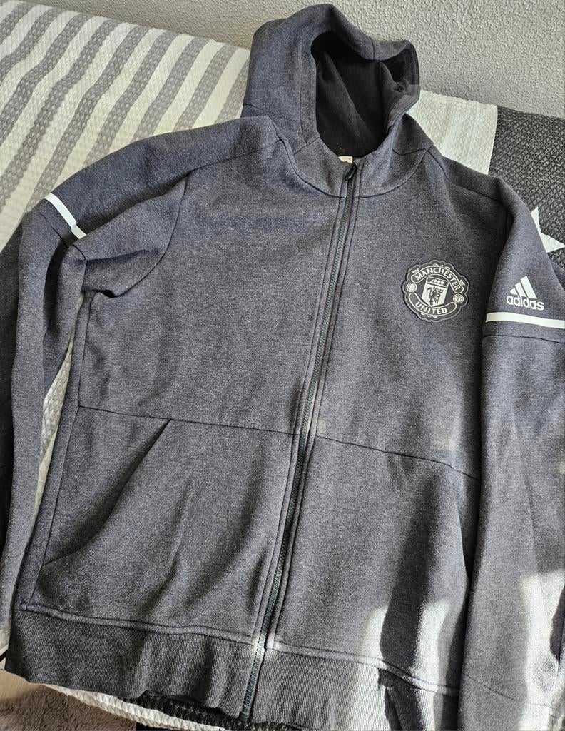 Adidas Manchester United sweatvest grijs mt L zgan, Maat L, Ophalen of Verzenden, Zo goed als nieuw, Trainingspak
