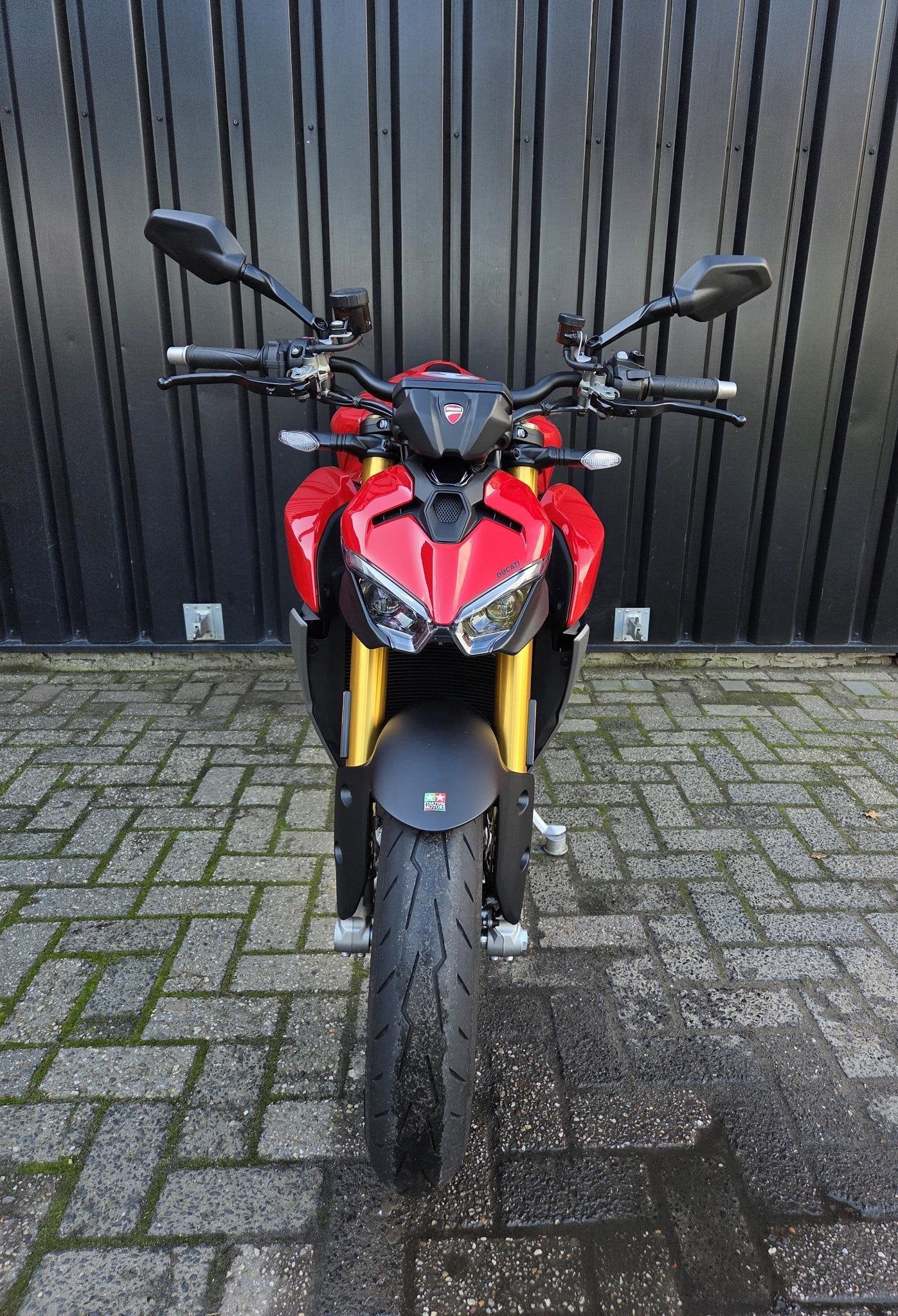 Ducati Streetfighter V2S MY 2027, Info@ducati.com, Ducati North Europe B.V., Maanweg 174
2516 AB  Den Haag, NL, Bedrijf