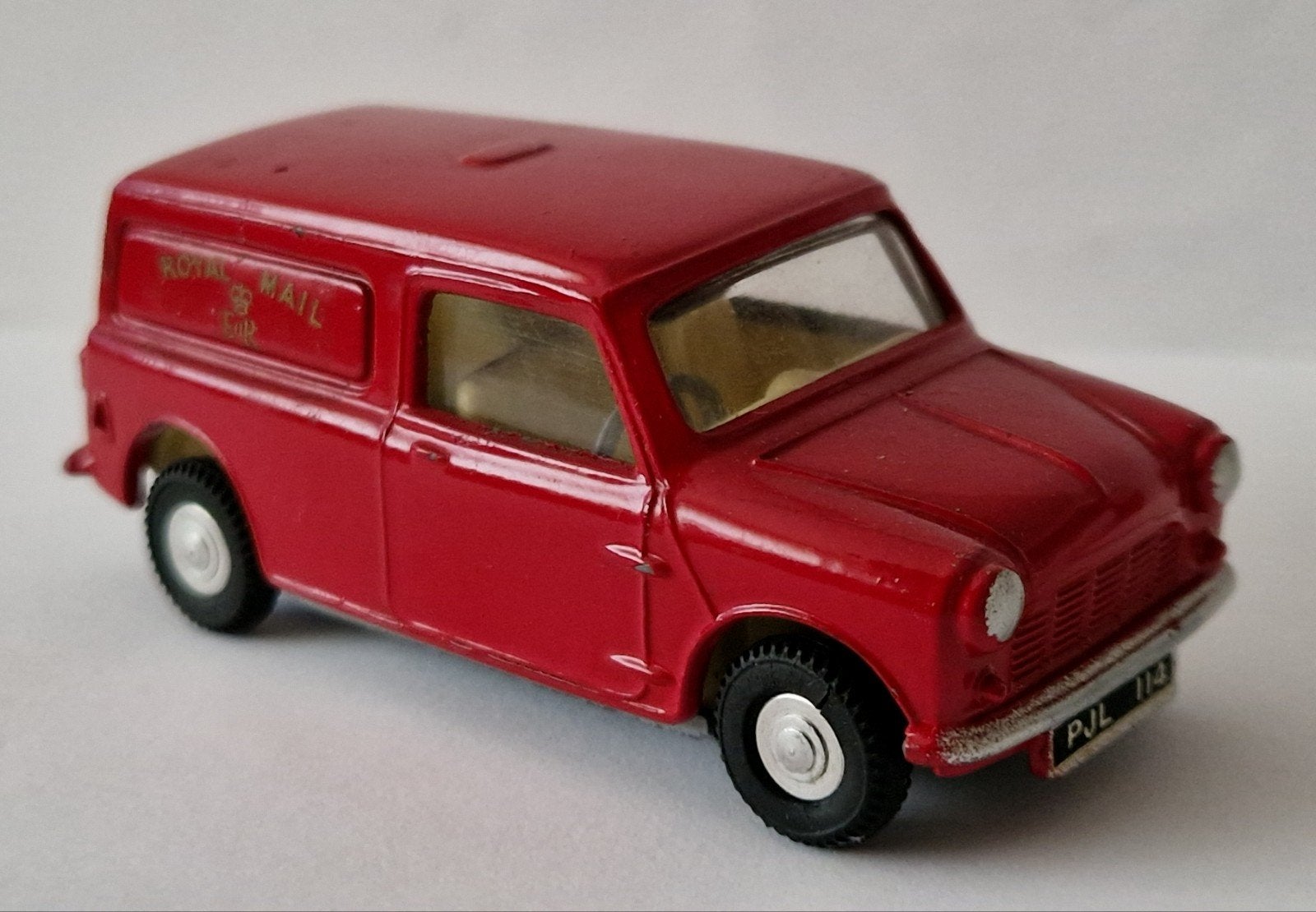 Spot-On 210/1 Morris Mini Van 'Royal Mail', Verzenden, Zo goed als nieuw, Auto, Overige merken