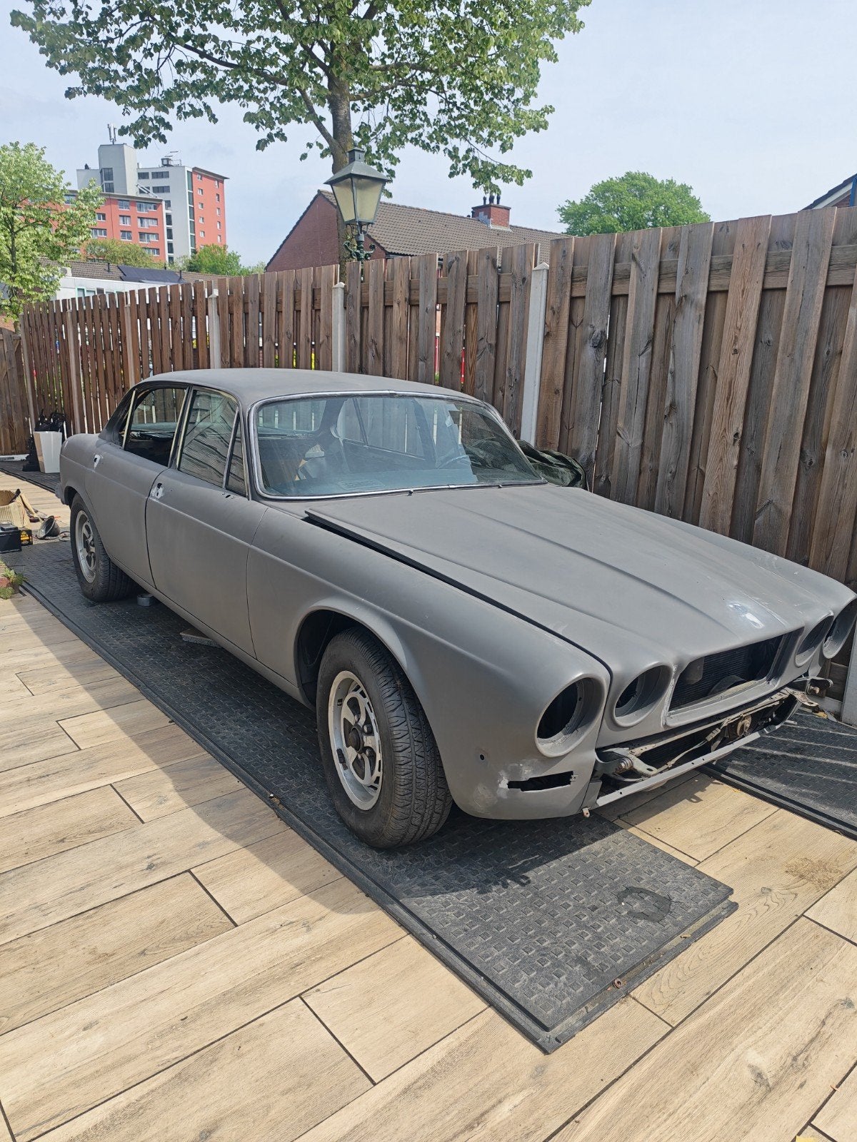 Daimler Sovereign 4.2 L AUT 1977 Rood, Automaat, 1725 kg, Particulier, 4236 cc