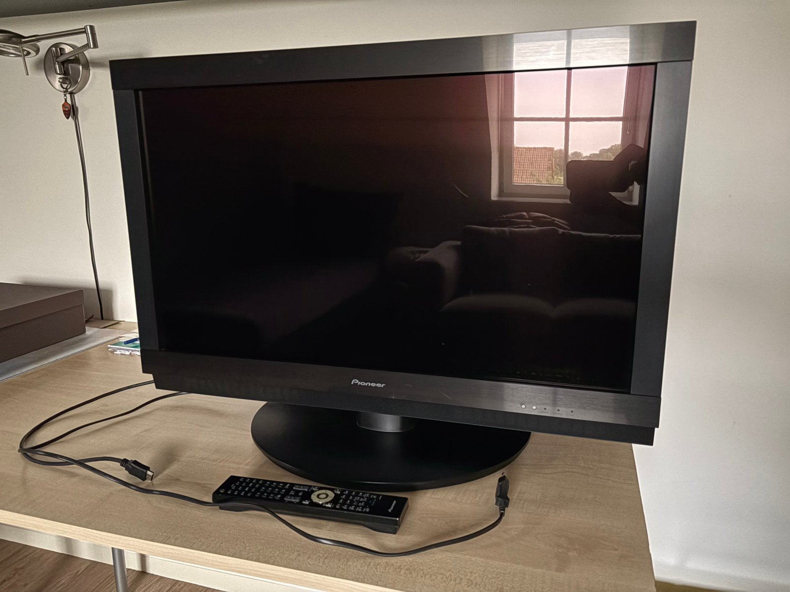 KRL 32V Pioneer LCD TV 32 inch, Ophalen, 50 Hz, 80 tot 100 cm, Zo goed als nieuw