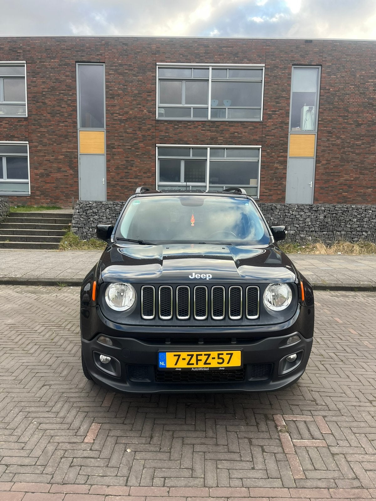 Jeep Renegade 1.4 Multiair2 Turb.103kw 2WD 2015 Zwart, Auto's, Jeep, Voorwielaandrijving, 1295 kg, 4 cilinders, 400 kg