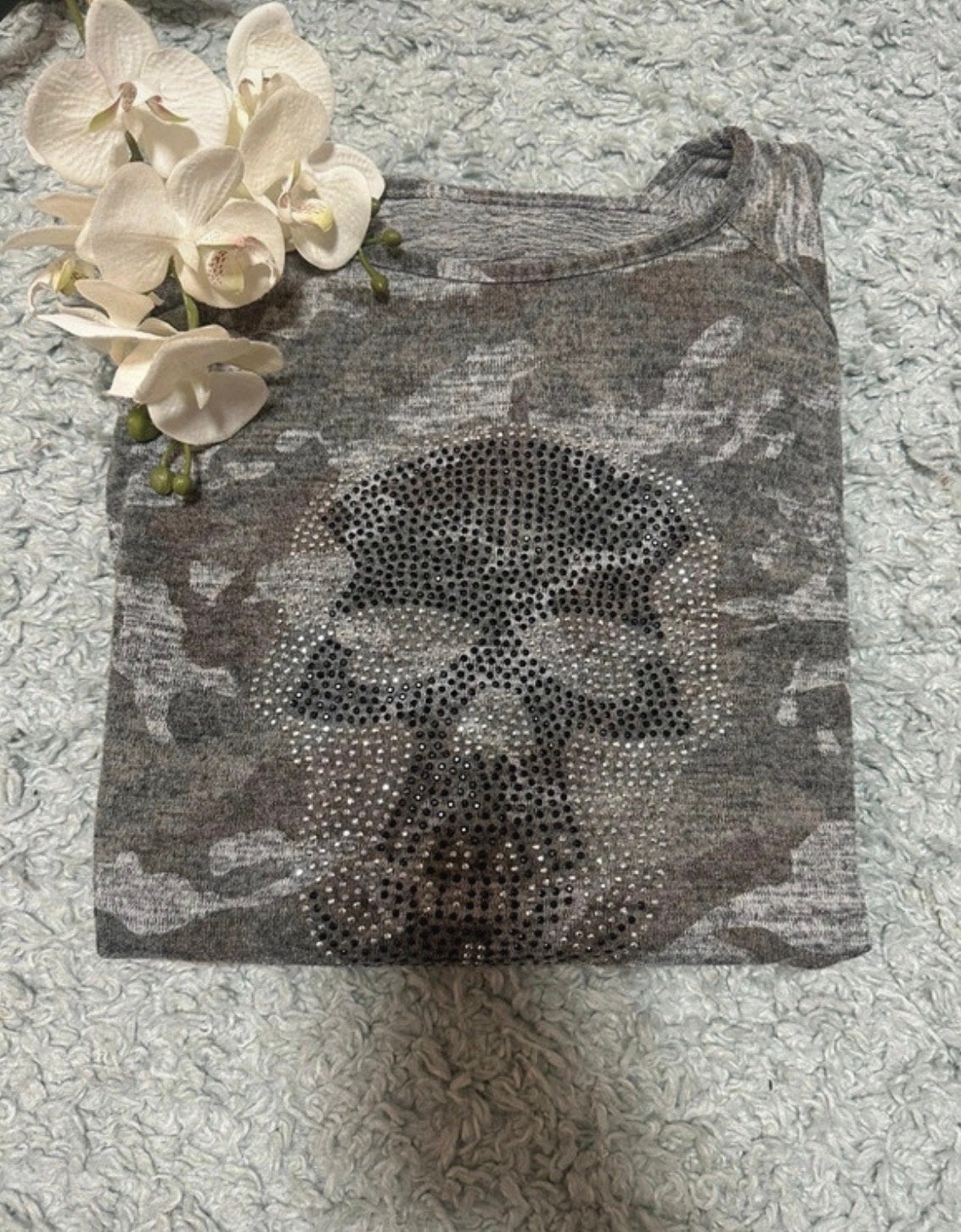 Leuk grijs/geoen camouflage tuniek met strass skull een maat, Ophalen of Verzenden, Gedragen, Meerkleurig