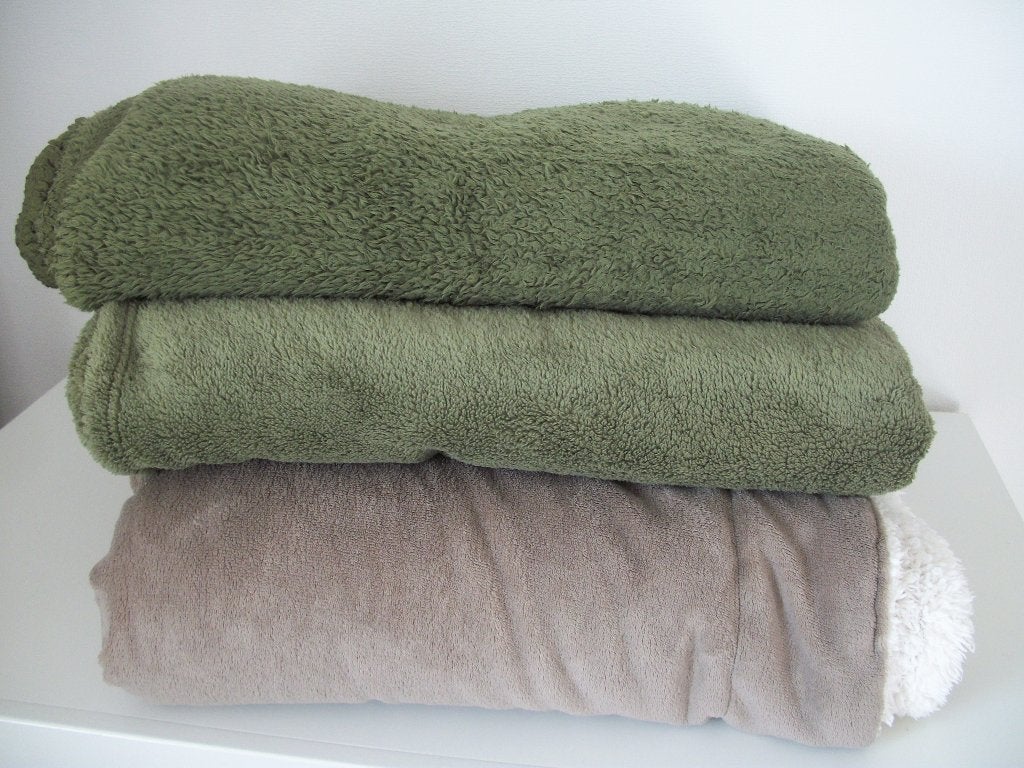 3x Woondeken Groen - Unique - 200 x 150 cm - p.stuk - zgan, Woondeken, 200 cm, Zo goed als nieuw, Polyester