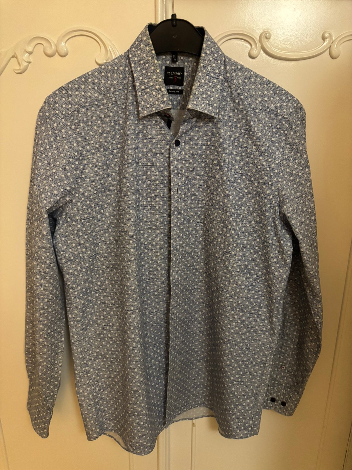 Nieuwstaat blauw wit overhemd merk Olymp Bodyfit maat 41, Kleding | Heren, Overhemden, Ophalen of Verzenden, Zo goed als nieuw