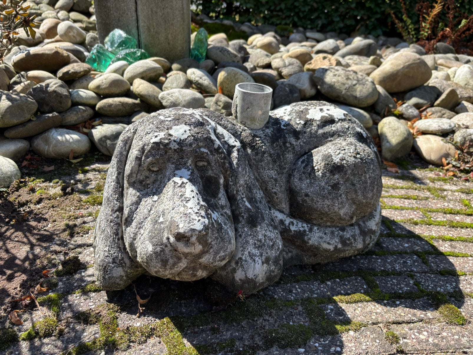 Parasolvoet hondje, Ophalen, Zo goed als nieuw, Beton, Dierenbeeld